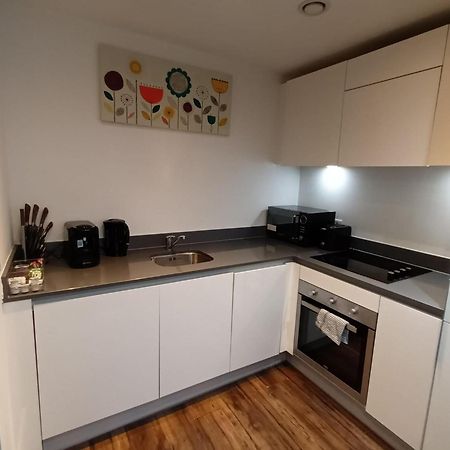 Kcs Broad Street Apartment Бирмингем Экстерьер фото