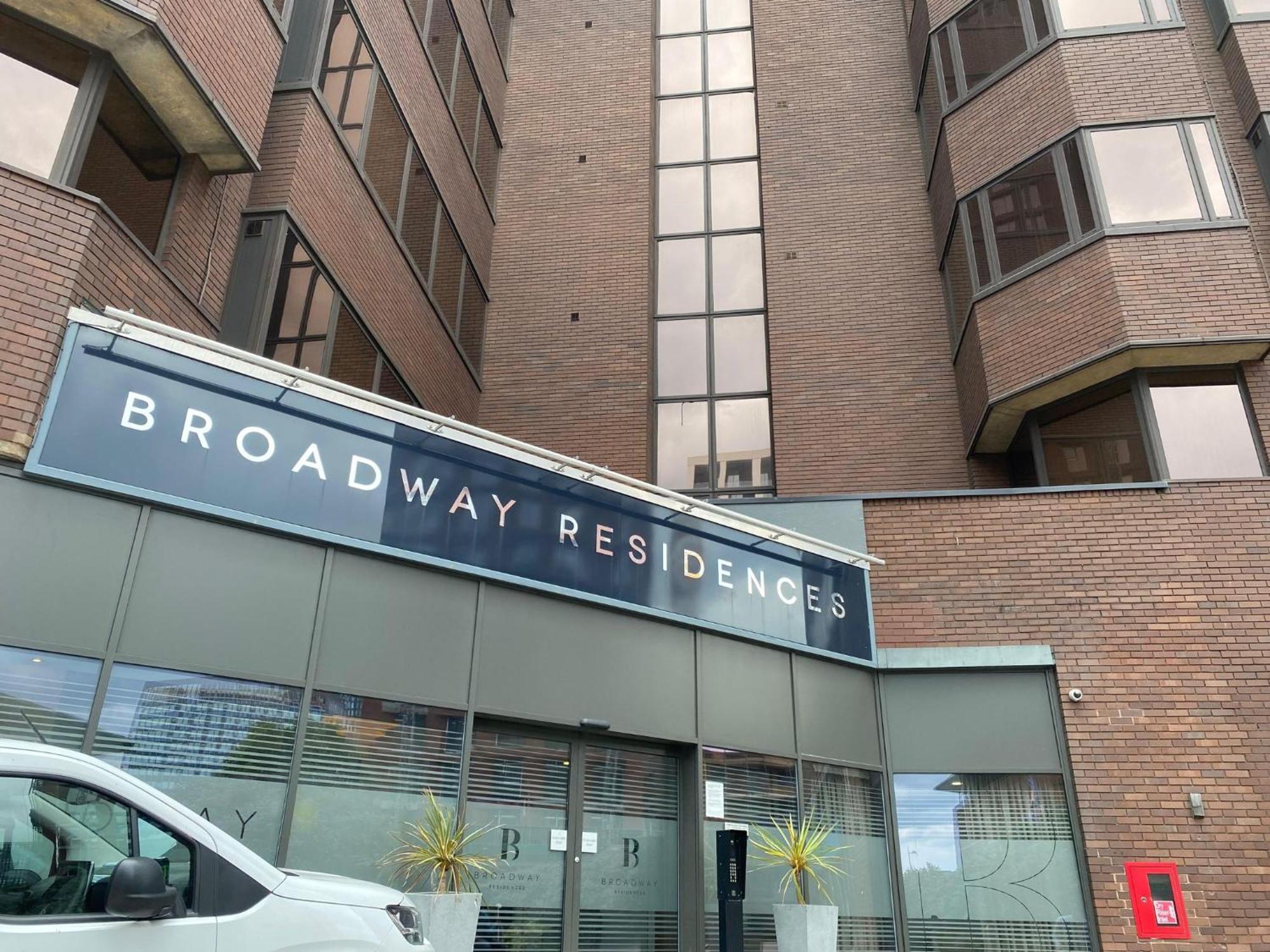 Kcs Broad Street Apartment Бирмингем Экстерьер фото