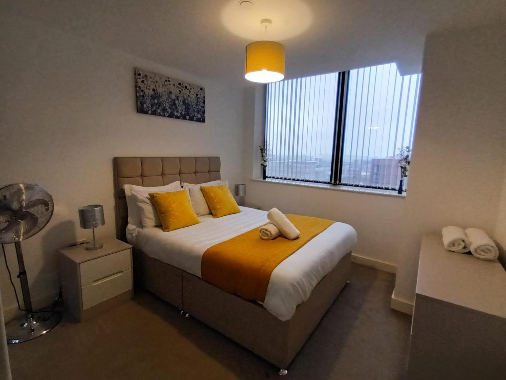 Kcs Broad Street Apartment Бирмингем Экстерьер фото